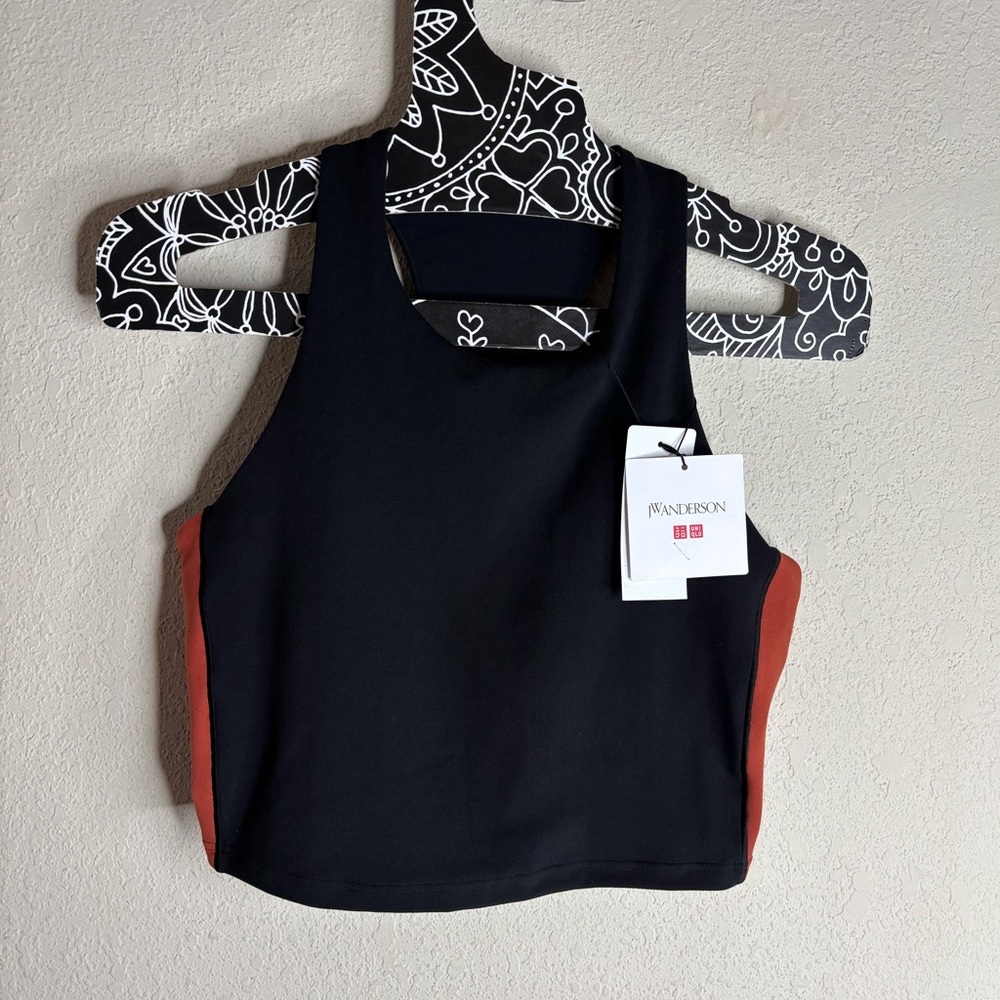 Uniqlo JW Anderson Tank Top Cropped Black with shelf bra size small